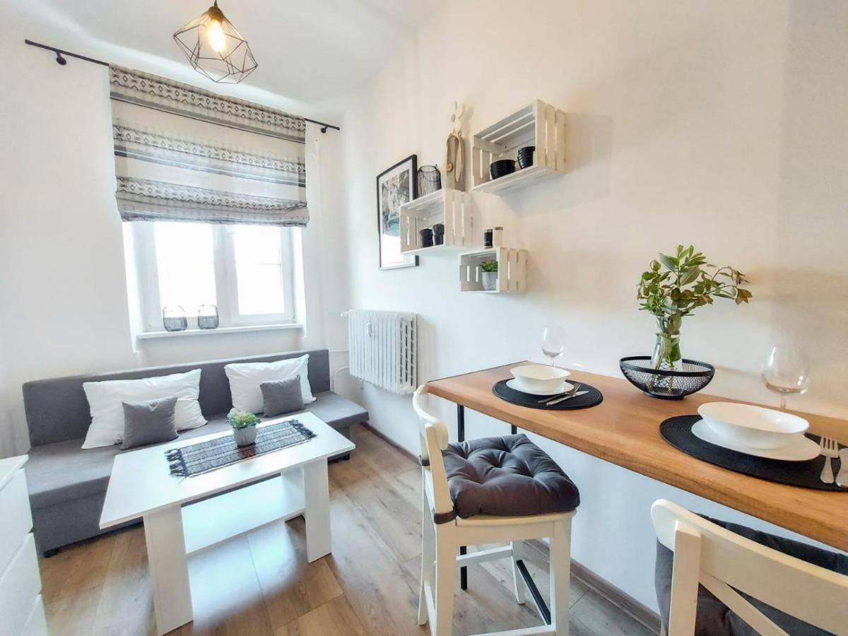 Ratusz Na 5 Apartment Jelenia Gora Exterior photo